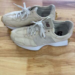 New Balance Men's Beige and White Sneakers
